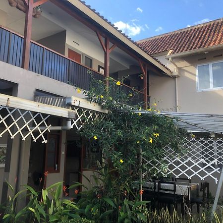 De Riau Guesthouse Bandung Dış mekan fotoğraf