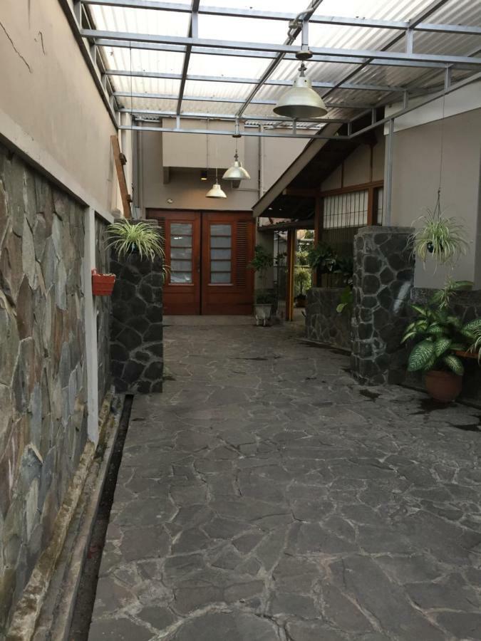 De Riau Guesthouse Bandung Dış mekan fotoğraf