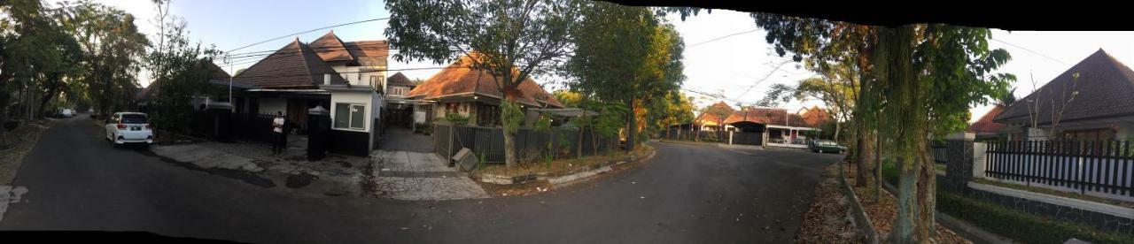 De Riau Guesthouse Bandung Dış mekan fotoğraf